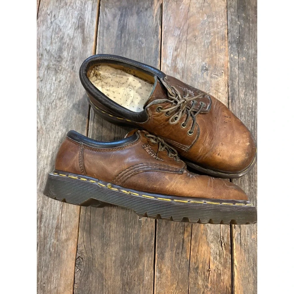 Vintage‎ Dr. Martens 8053 Brown Leather Shoes Made in England Womens 5